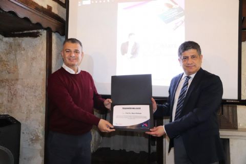 -PROF. DR. OKAN TOYGAR’DAN TADEKA’DA “SÖYLEŞİ VE İMZA GÜNÜ