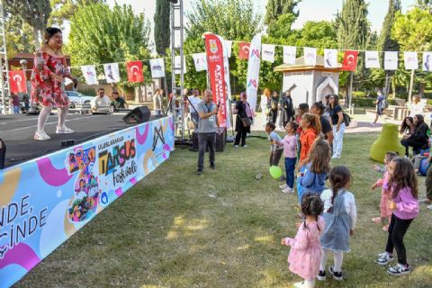 Büyükşehir’in ‘3. Uluslararası Tarsus Festivali’ Rengarenk Başladı