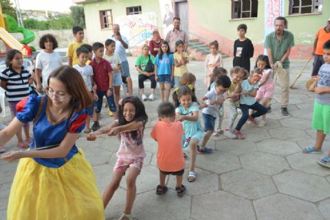 Mersin Büyükşehir’in ‘Köy Şenlikleri’ Renkli Görüntülere Sahne Olmaya Devam Ediyor