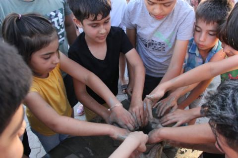 Mersin Büyükşehir’in ‘Köy Şenlikleri’ Renkli Görüntülere Sahne Olmaya Devam Ediyor