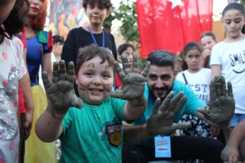 Mersin Büyükşehir’in ‘Köy Şenlikleri’ Renkli Görüntülere Sahne Olmaya Devam Ediyor