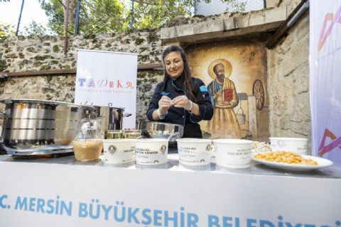 Mersin Büyükşehir’in ‘Tarsusi Yöresel Yemek Hikayeleri’ Projesi Tüm Hızıyla Sürüyor