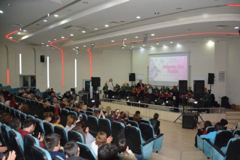 TADEKA’DAN KADINLAR GÜNÜ’NE ÖZEL PROGRAM -“NAĞMEDEN ŞİİRE KADIN” DİNLETİ PROGRAMI BÜYÜK BEĞENİ TOPLADI