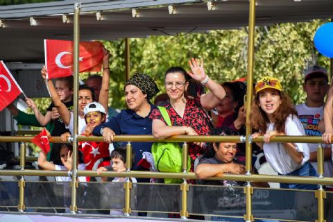 Tarsus’ta Çocuklar Bisiklet Şenliği Eğlenceli Bir Bayram Geçirdi!