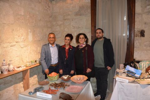 TOPRAĞIN ATEŞLE DANSI” SERAMİK SERGİSİ AÇILDI