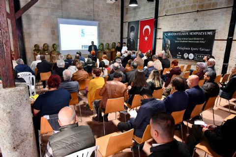 ‘Savaşa ve Barışa’ Felsefe Penceresinden Bakıldı