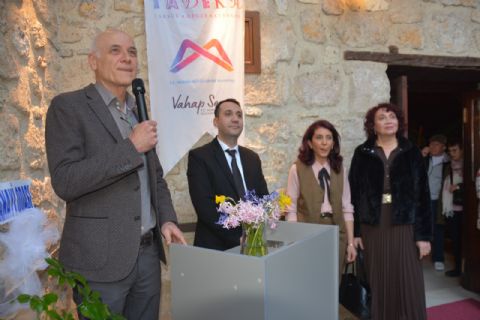 “BİR ZAMANLAR TARSUS” ADLI KARMA RESİM SERGİSİ AÇILDI